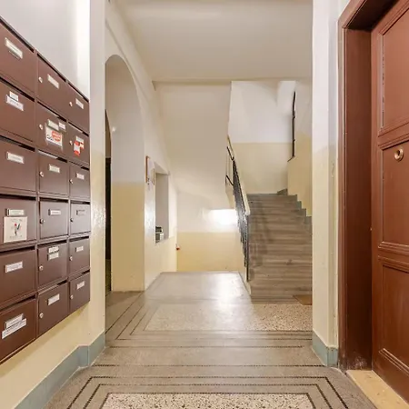 Apartment Live Like A Local Family In Letna *